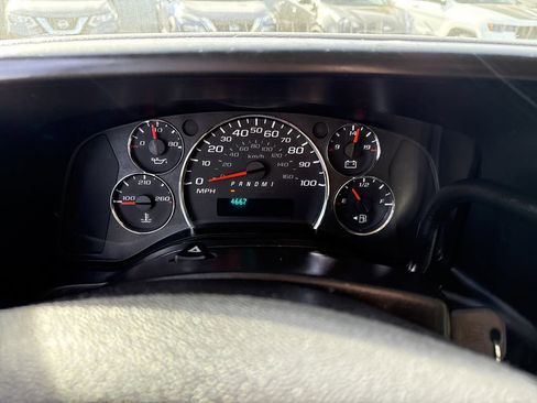 Used 2015 GMC Savana 3500 Extended image 13