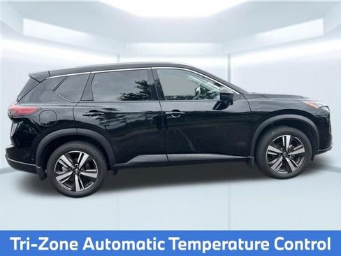Used 2024 Nissan Rogue SL w/ SL Premium Package FWD image 5