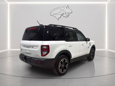 Certified 2025 Ford Bronco Sport Outer Banks AWD/4WD image 5