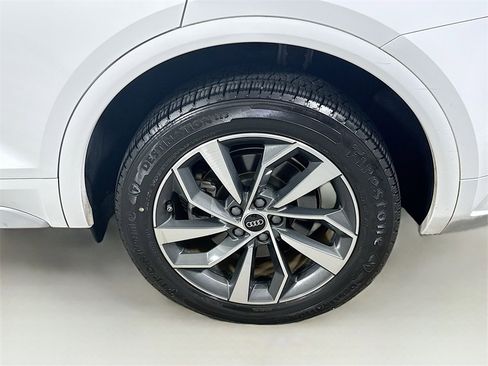 Used 2021 Audi Q5 2.0T Premium image 24