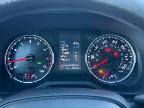 Certified 2022 Toyota RAV4 XLE image 19