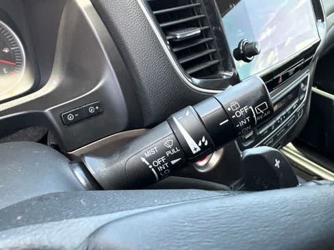 Used 2021 Honda Pilot Special Edition image 17