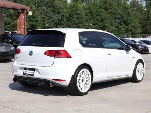 Used 2016 Volkswagen GTI SE FWD image 7