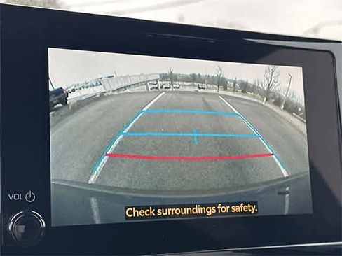 Used 2023 Toyota Corolla Cross SE image 14