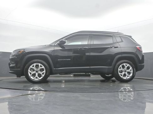 Used 2025 Jeep Compass Latitude AWD/4WD image 54