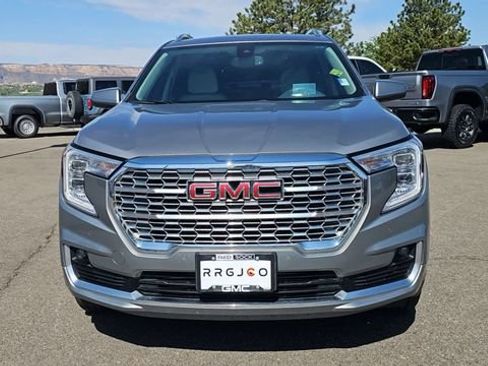 Used 2023 GMC Terrain Denali AWD/4WD image 3