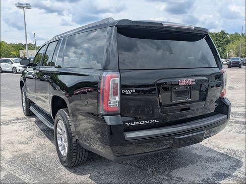 Used 2019 GMC Yukon XL SLT RWD image 6