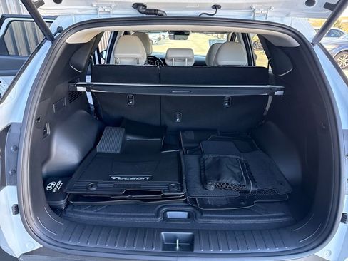 New 2026 Hyundai Tucson Limited image 19