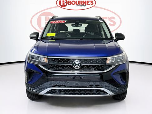 Used 2023 Volkswagen Taos S w/ Driver Assistance Package AWD/4WD image 5