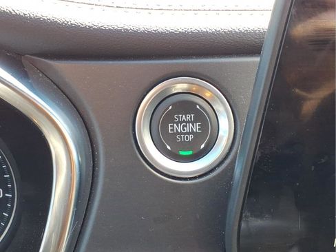 Used 2025 Chevrolet Blazer LT image 11