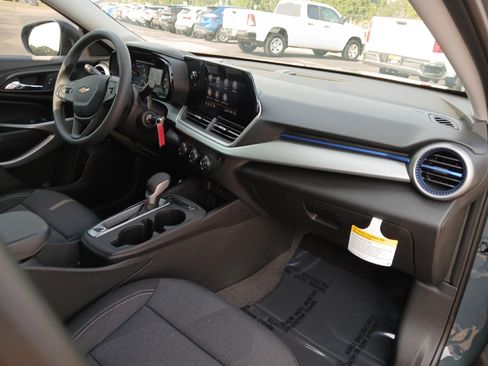 New 2026 Chevrolet Trax LS FWD image 19