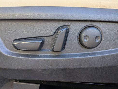 Used 2019 INFINITI QX50 Luxe w/ Navigation Package image 20