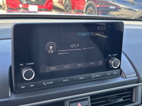Certified 2023 Honda Pilot LX image 19