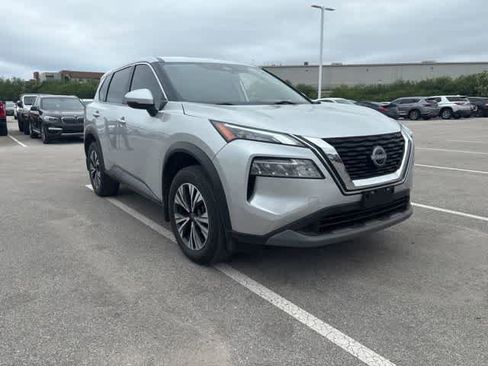 Used 2023 Nissan Rogue SV FWD image 7
