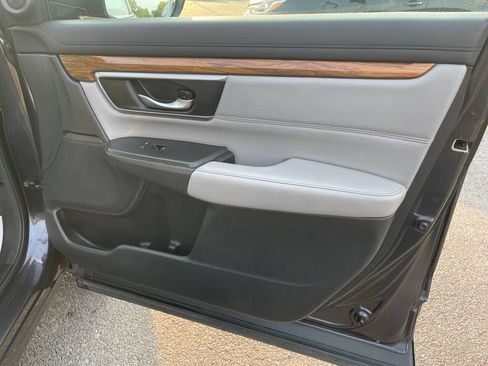 Used 2018 Honda CR-V EX-L image 17