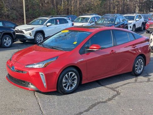 Used 2022 Toyota Prius Limited w/ Premium Convenience Package image 3
