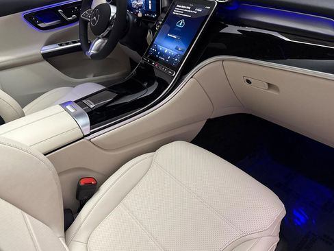 Used 2026 Mercedes-Benz GLC 300 4MATIC image 25