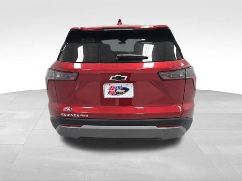 New 2026 Chevrolet Equinox LT w/ Convenience Package II image 4