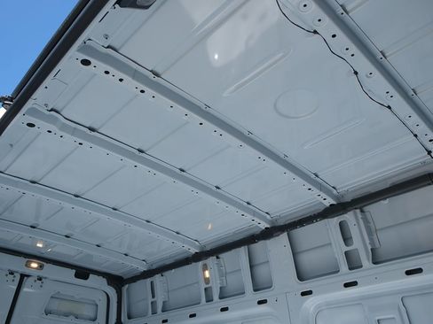 Used 2025 Mercedes-Benz Sprinter 2500 image 27