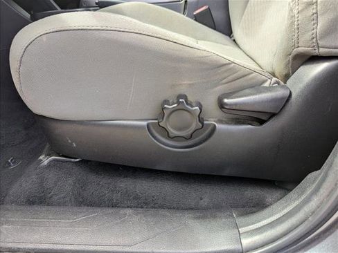 Used 2022 Toyota Tacoma SR5 image 11