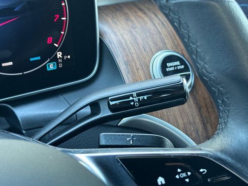 Certified 2025 Mercedes-Benz GLC 300 image 24