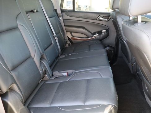 Used 2016 GMC Yukon SLT w/ HD Trailering Package image 28