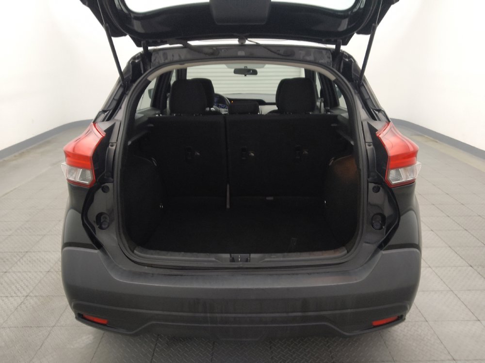 Used 2019 Nissan Kicks S FWD image 29