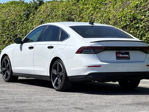 Used 2024 Honda Accord Sport image 7