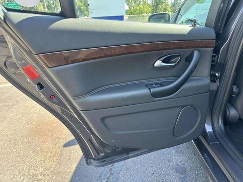 Used 2011 Saab 9-3 Aero image 18