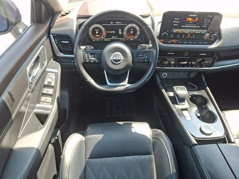 Certified 2023 Nissan Rogue Platinum AWD/4WD image 13