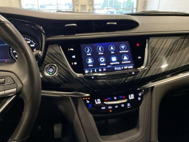 Used 2024 Cadillac XT6 Premium Luxury w/ Technology Package FWD image 18