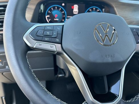 New 2026 Volkswagen Atlas SE FWD image 19