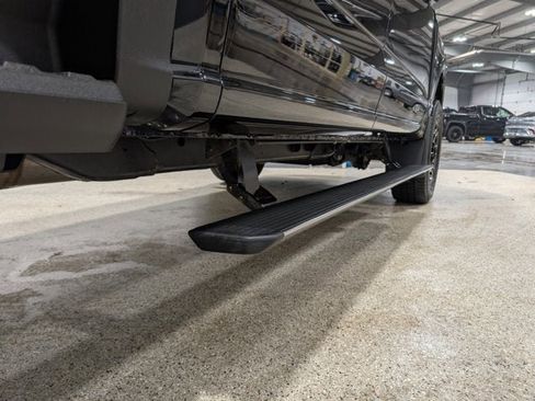 Used 2025 Ford F250 Platinum image 11