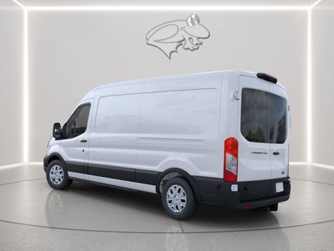 New 2026 Ford Transit 250 148 Medium Roof RWD image 4
