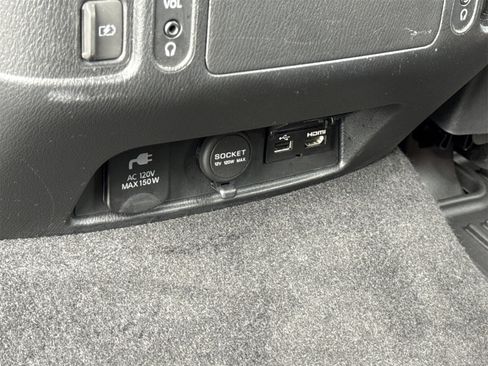 Used 2020 Nissan Armada Platinum w/ Platinum Reserve Package image 15