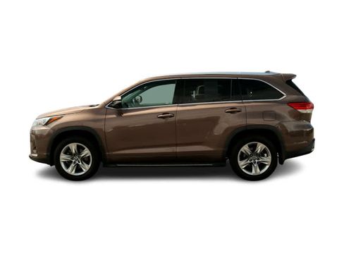 Used 2017 Toyota Highlander Limited AWD/4WD image 3