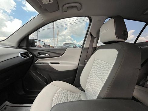 Used 2020 Chevrolet Equinox LS w/ LS Convenience Package FWD image 22