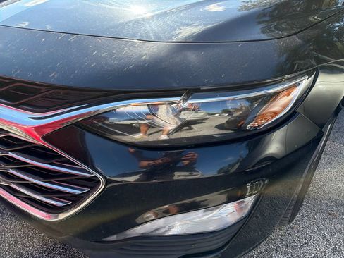 Used 2020 Chevrolet Malibu LT FWD image 3