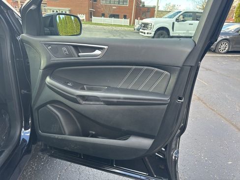 Certified 2022 Ford Edge ST image 31