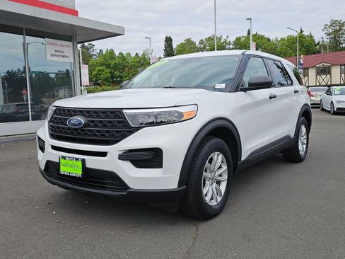 Used 2021 Ford Explorer 4WD w/ Class III Trailer Tow Package image 3