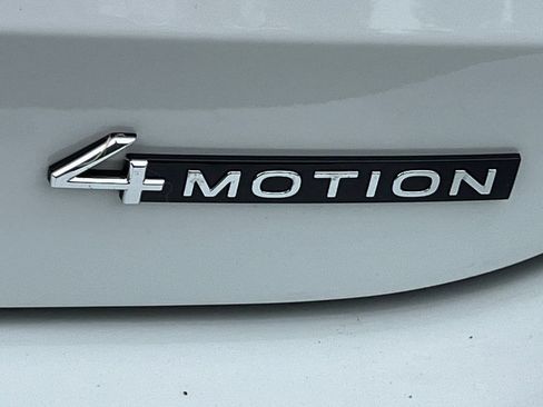 Used 2025 Volkswagen Tiguan S AWD/4WD image 10
