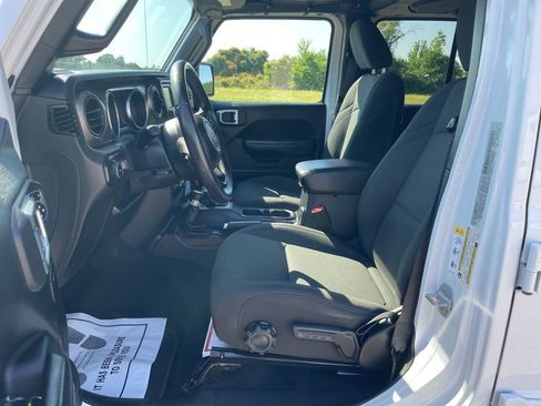 Used 2019 Jeep Wrangler Unlimited Sport S AWD/4WD image 10