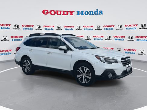 Used 2019 Subaru Outback 2.5i Limited AWD/4WD image 2
