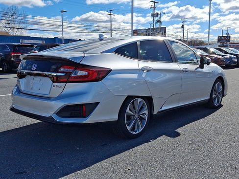 Used 2018 Honda Clarity image 5