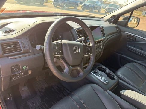 Used 2023 Honda Passport TrailSport image 14