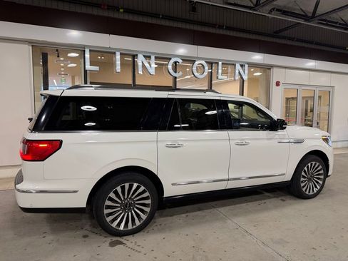 Used 2021 Lincoln Navigator L Reserve w/ Luxury Package image 8