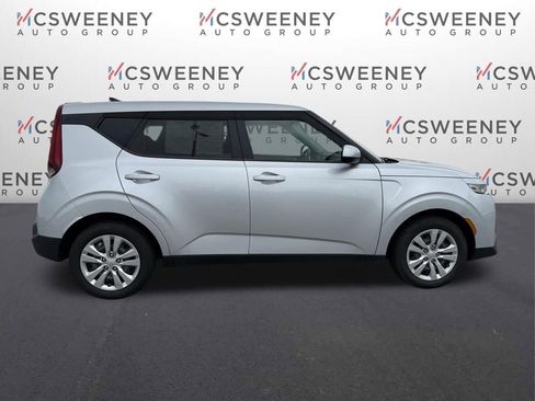 Used 2020 Kia Soul LX FWD image 4