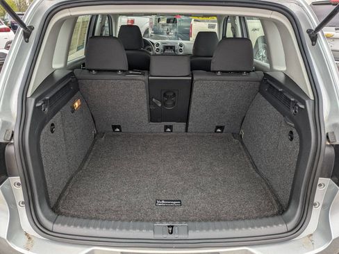 Used 2017 Volkswagen Tiguan Limited w/ Alloy Wheels Package image 14