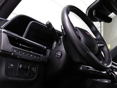 Used 2024 Cadillac Escalade ESV Sport w/ LPO, ONYX Package image 29