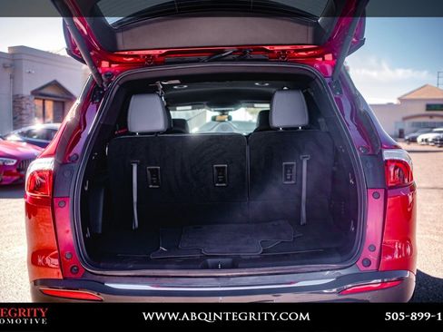 Used 2023 Buick Enclave Essence image 31